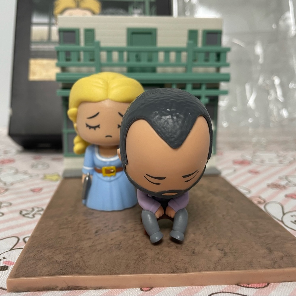 Westworld Delores and Arnold SuperEmoFriends Loot Crate Figure Diorama